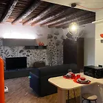 Essenza Del Borgo Nel Cuore Di Un Borgo Antico Apartment *